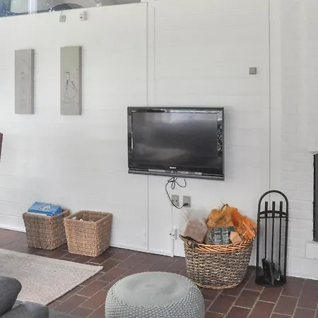 Two-bedroom Holiday In *